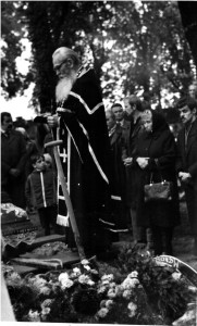 ks. Antoni na pogrzebie 1984